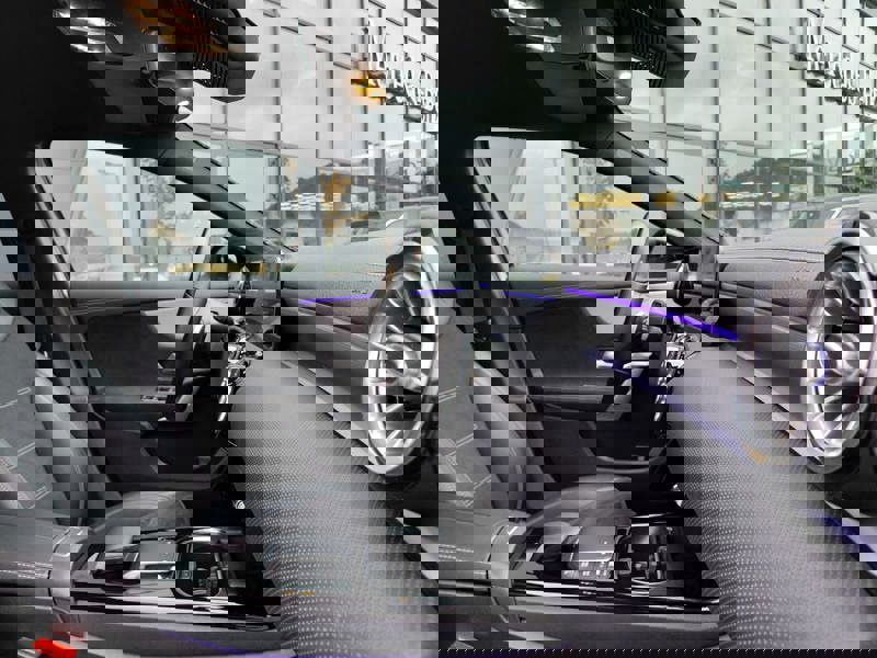 Image Mercedes-Benz CLASSE A A 250 e  Berline Compacte AMG Line 